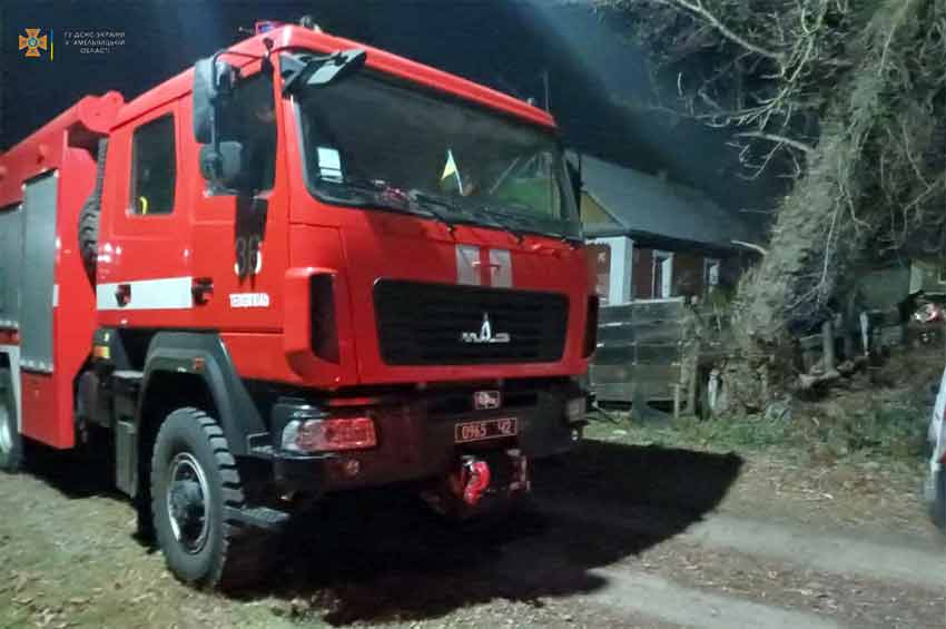Жахлива трагедія: пожежа на Теофіпольщині забрала життя одразу 4-х дітей