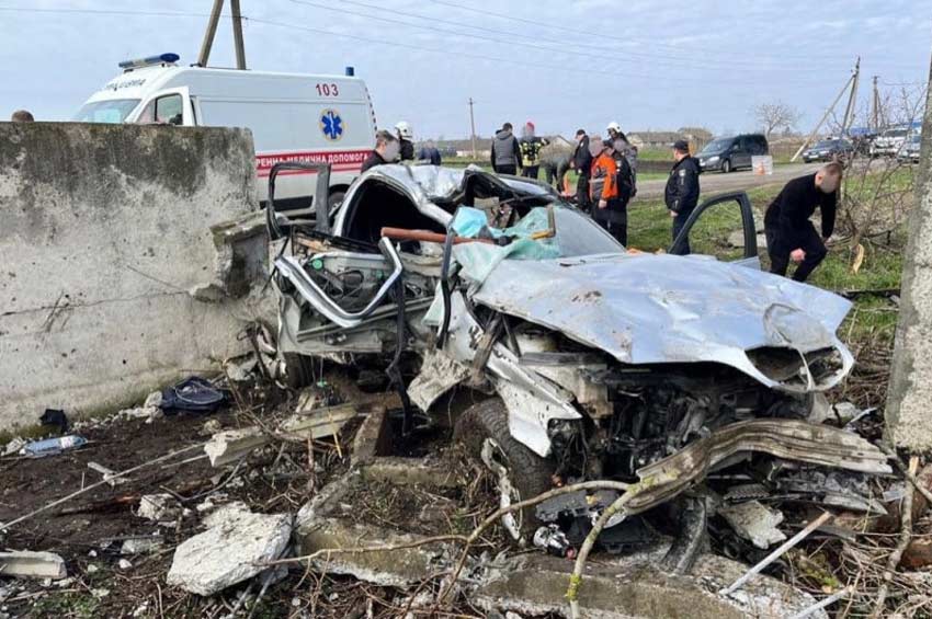 На Теофіпольщині в жахливій ДТП загинув 19-річний водій та травмувалось двоє пасажирів