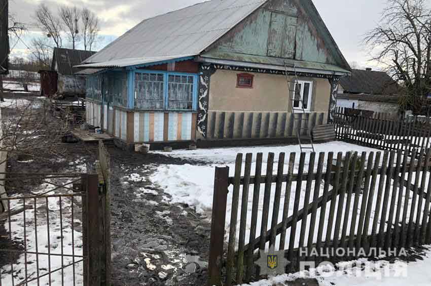 Поліцейські затримали 21-річну шепетівчанку, яка обікрала будинок