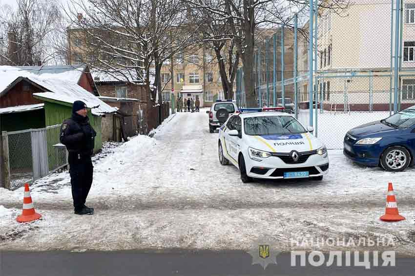 У хмельницькій школі № 6 правоохоронці вибухівки не виявили