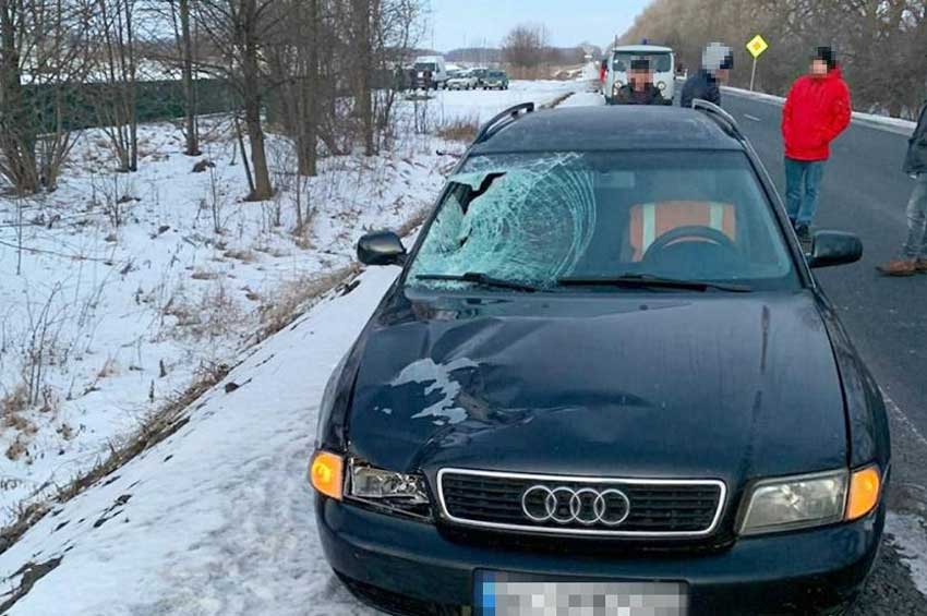 В Грузевиці загинула жінка, коли намагалася перейти дорогу