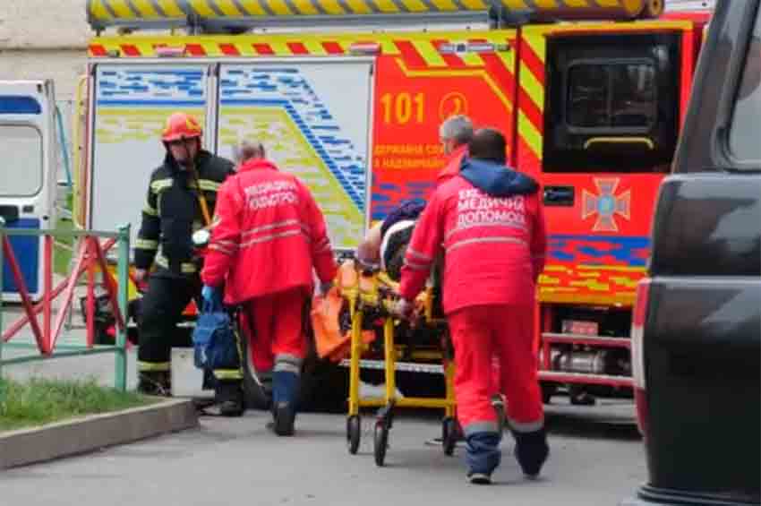 Хмельничанка впала у ліфтову шахту з четвертого поверху: жінка загинула