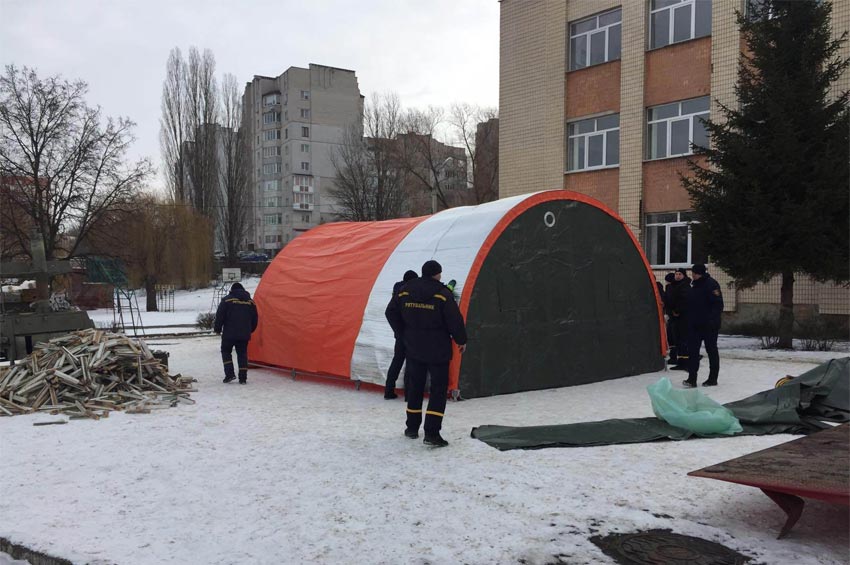 Після чергової терористичної атаки у Хмельницькому облаштували додаткові пункти обігріву