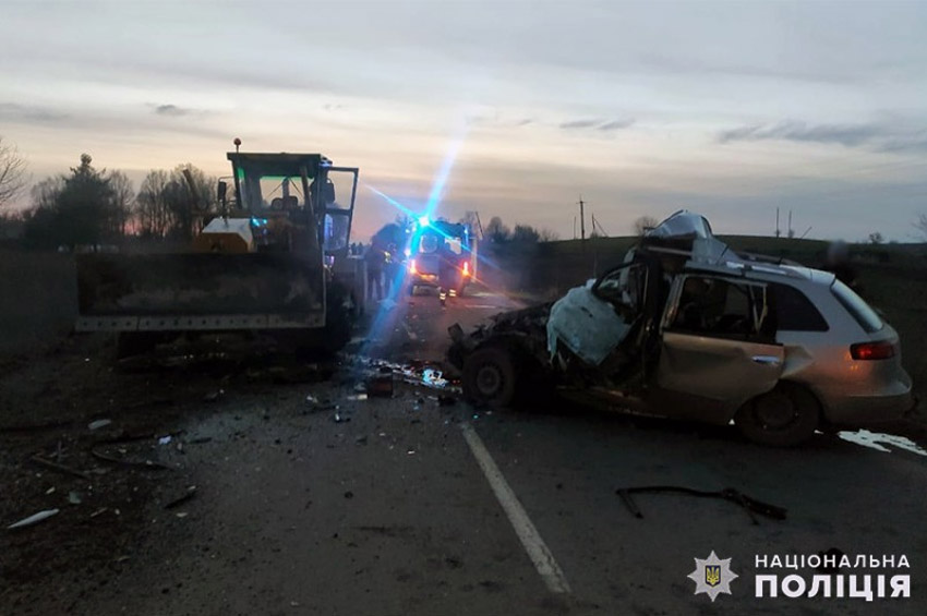 В ДТП поблизу Старокостянтинова загинуло троє людей