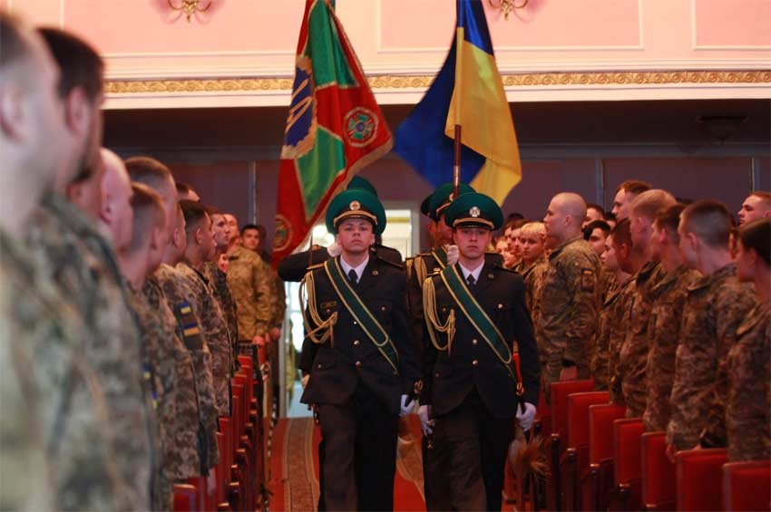 У Хмельницькому відбувся урочистий випуск офіцерів-прикордонників