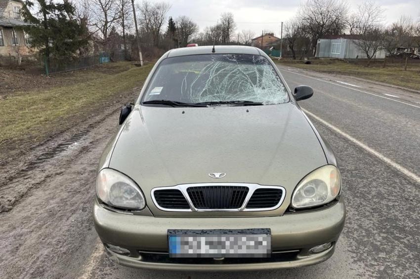 В Війтовецькій громаді водій «Део» збив двох пішоходів