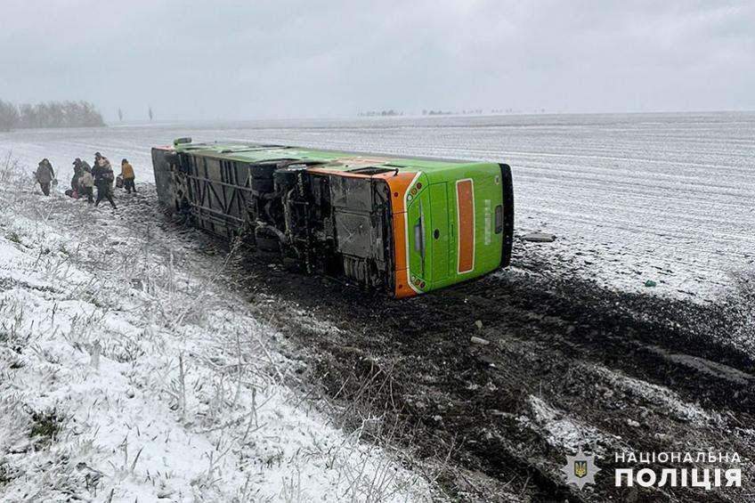 Кількість травмованих в автобусі пасажирів зростає 