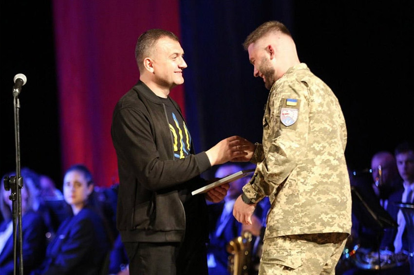 У Хмельницькій громаді до Дня Героїв три родини військових отримали житло 