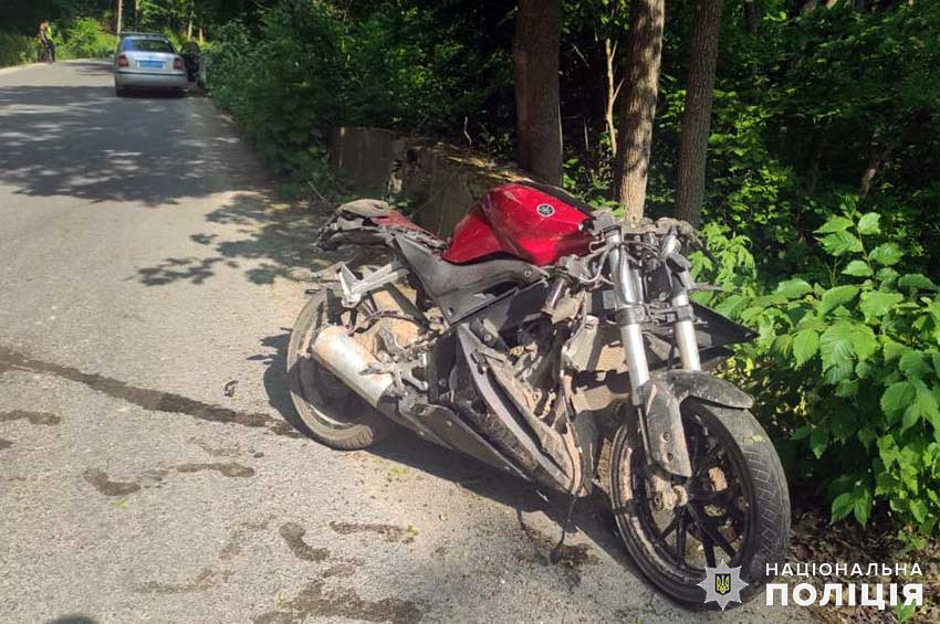 Цими вихідними на Хмельниччині два мотоциклісти потрапили в ДТП