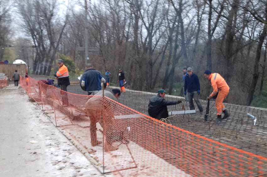 Сьогодні вночі на три дні перекриють мост по Старокостянтинівському шосе