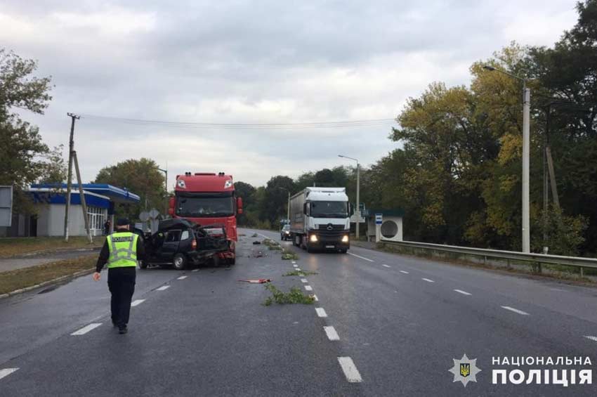 В ДТП на Хмельниччині загинув 46-річний водій легковика