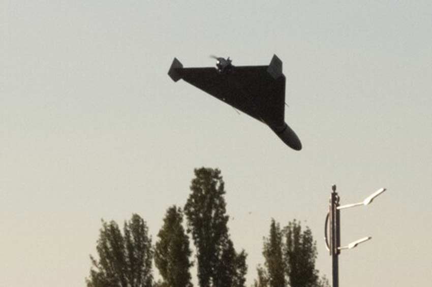 На Хмельниччині під час повітряної тривоги уламки російських дронів пошкодили агропідприємство