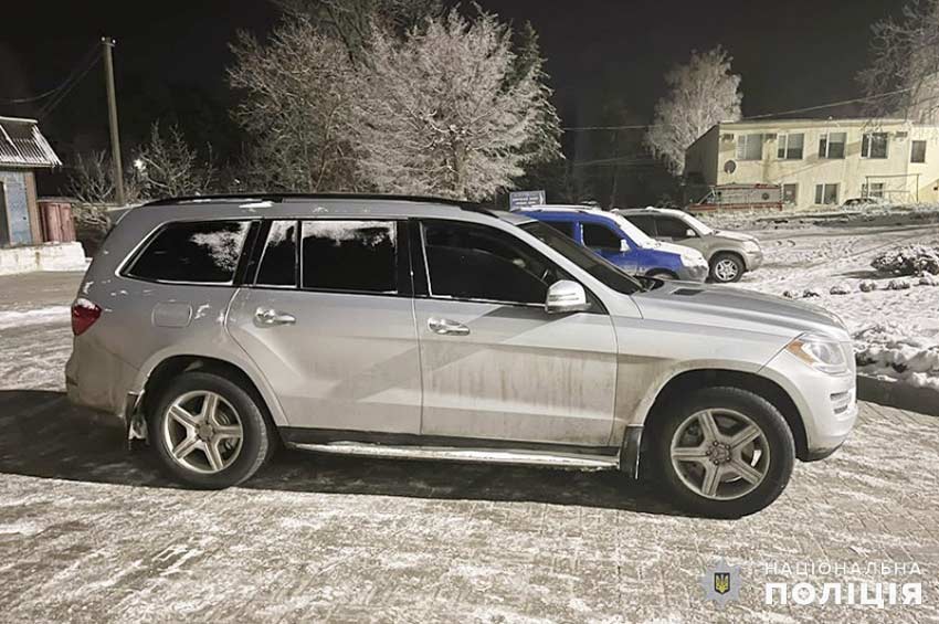 На Дунаєвеччині загинув чоловік під час катання на санчатах, прив'язаних до авто