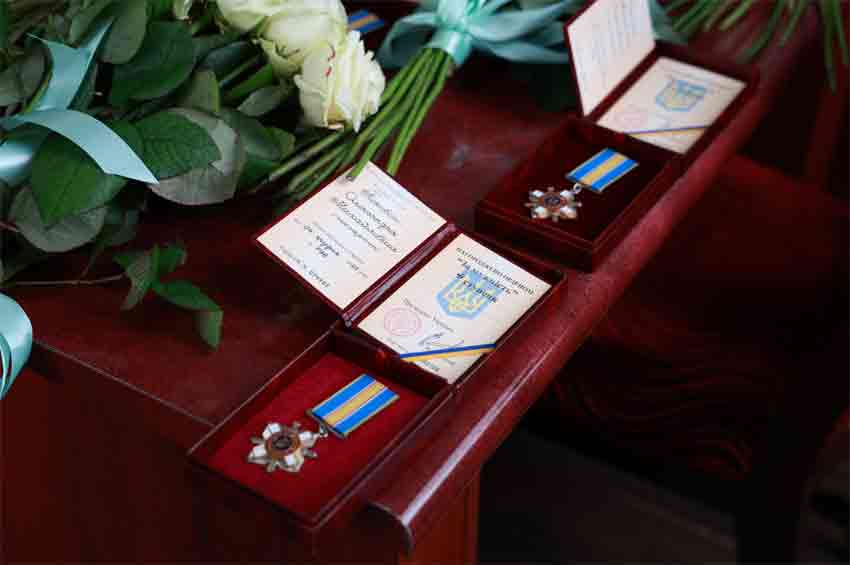 Рідні загиблих Героїв з Хмельниччини отримали високі державні нагороди