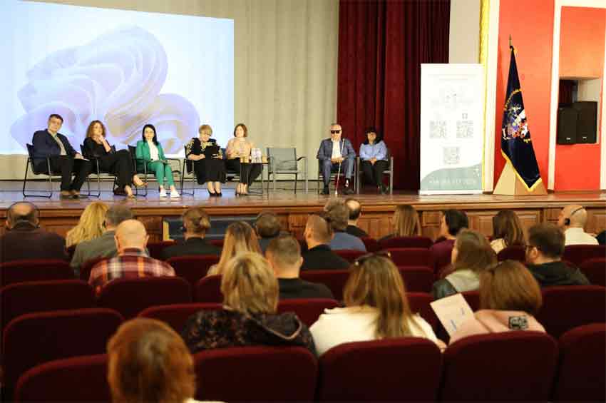 В Хмельницькому розпочався Міжнародний конгрес на тему: «Розбудова послуг з психічного здоров’я в громадах»