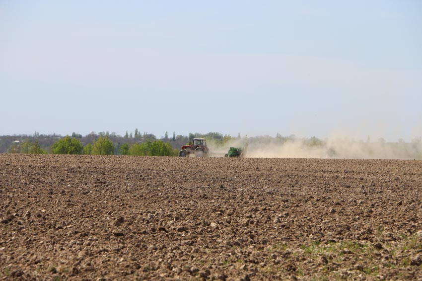 Що варто зробити подолянам до зняття мораторію на продаж землі?