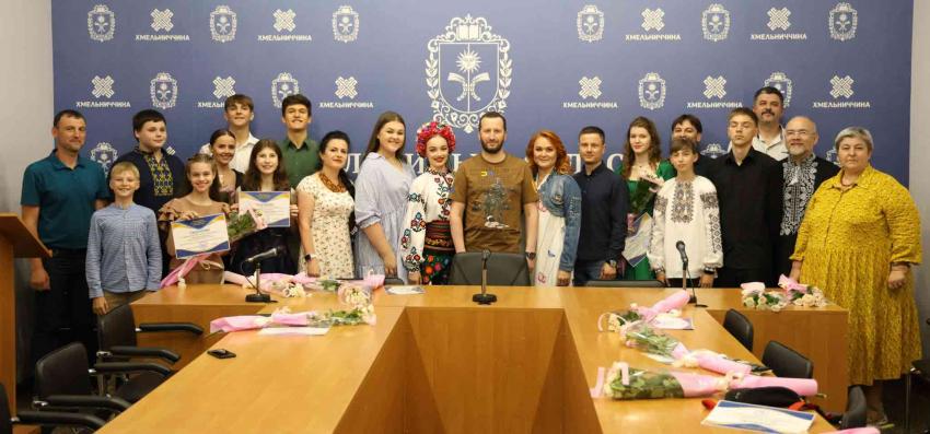 Сергій Тюрін вручив персональні стипендії мистецькій еліті нашого краю