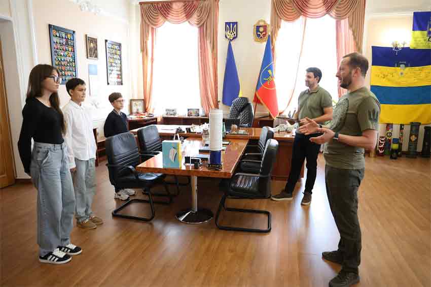 Юні винахідники Хмельниччини отримали відзнаки ОВА