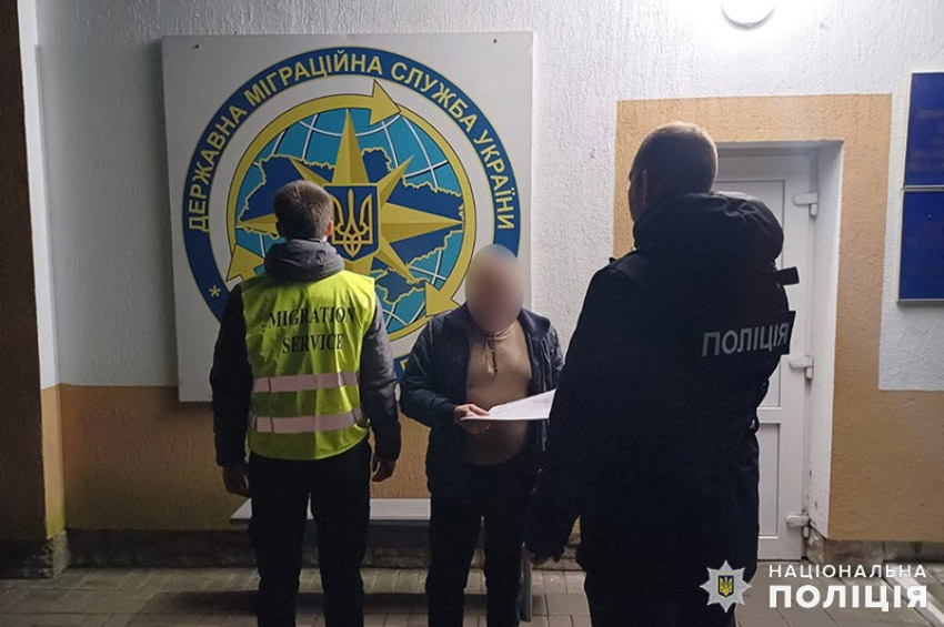 На Хмельниччині виявили нелегала з Росії з кримінальним минулим