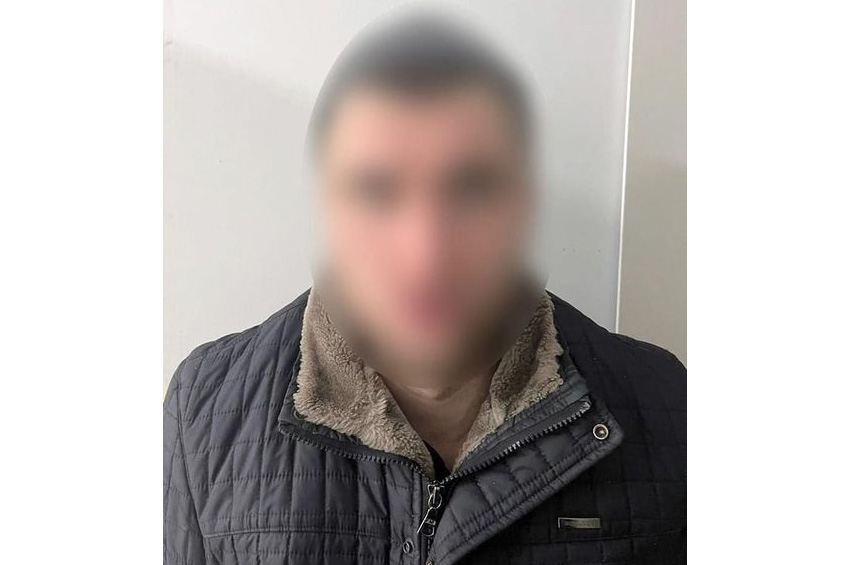Крадій виніс з приватного будинку у Хмельницькому гроші та цінні речі на понад 430 тис гривень
