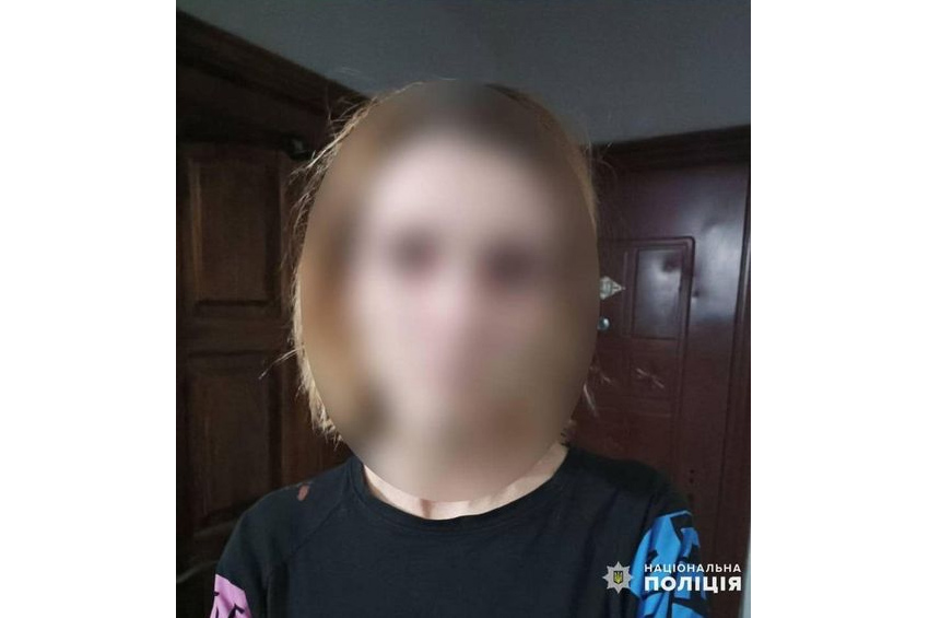 У Славуті жінка обікрала свого знайомого, у якого гостювала