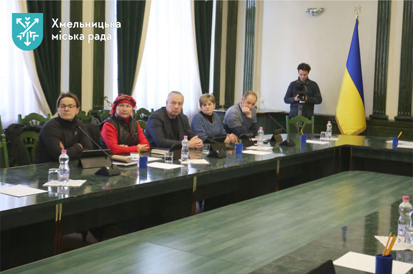 Матеріальна допомога, грант та присвоєння премії ім. Євгена Ролдугіна: виконком Хмельницької міськради розглянув 109 питань