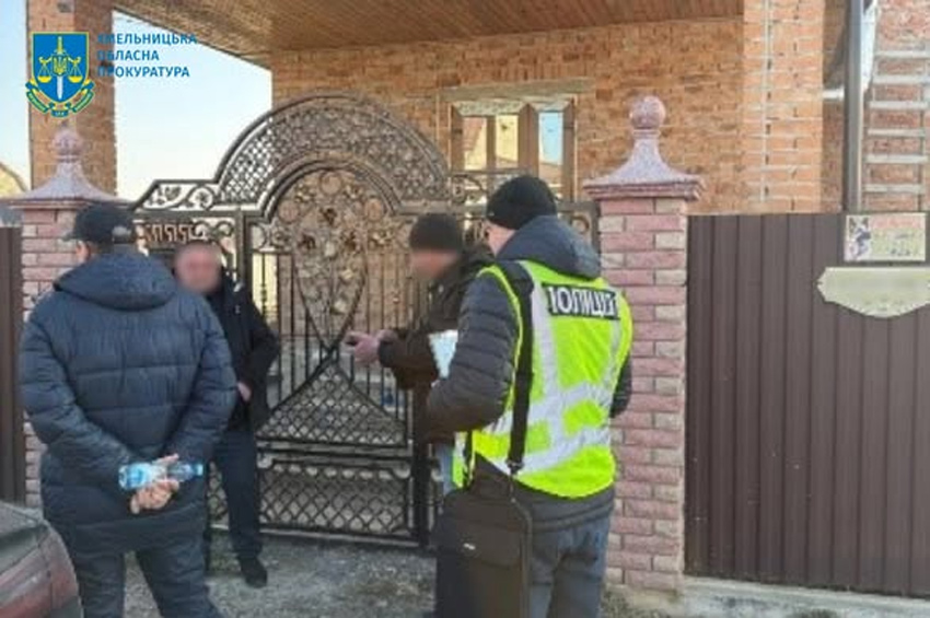 На Хмельниччині викрито групу осіб, які незаконно переправляли ухилянтів через кордон