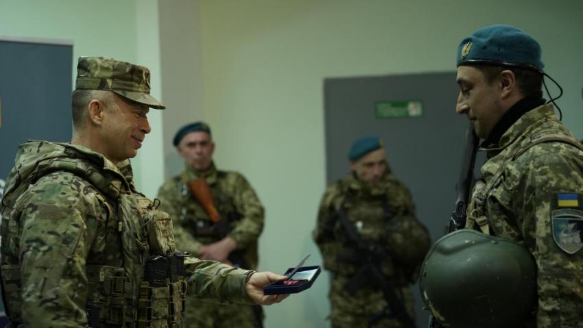 Старший матрос Артем Богдан з Летичівщини отримав почесний нагрудний знак «Золотий Хрест»