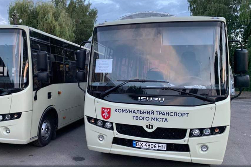 У Хмельницькому у Поминальну неділю громадський транспорт курсуватиме за посиленим графіком