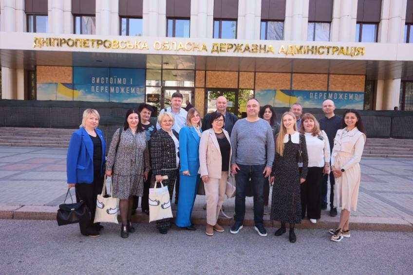 Хмельниччина переймає досвід Дніпропетровщини у сфері здійснення реформи деінституалізації