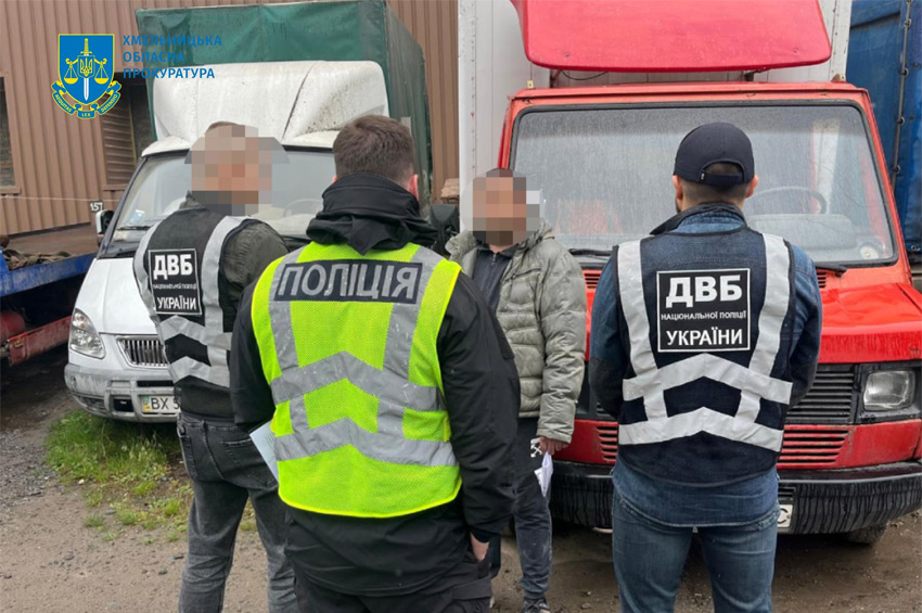 Хмельничанин за 1200 доларів США пропонував допомогу в отриманні водійського посвідчення 