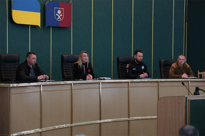 В Хмельницькій ОВА обговорили роботу ВЛК та експертних команд у медичних закладах області