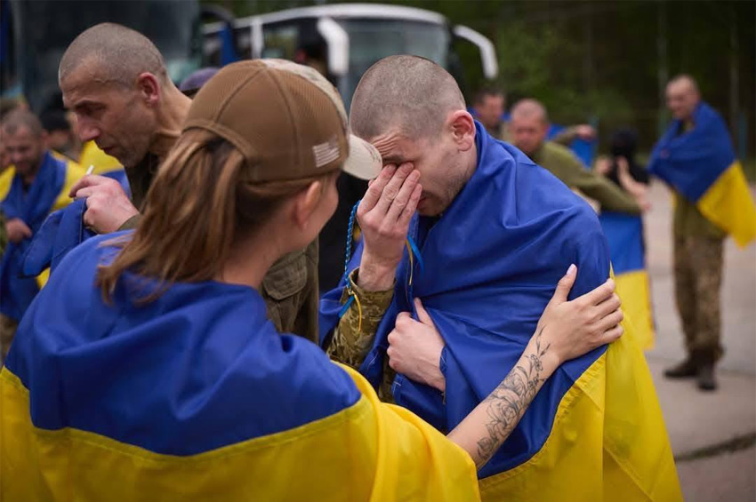 Другий та третій обміни з "1000 на 1000": ще 21 захисник із Хмельниччини повертаються з російського полону 