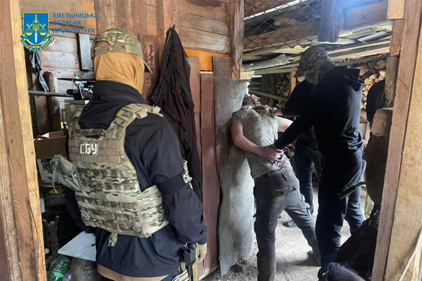 Затримано чергового агента спецслужб рф, який передавав інформацію про бойову авіацію на Хмельниччині 