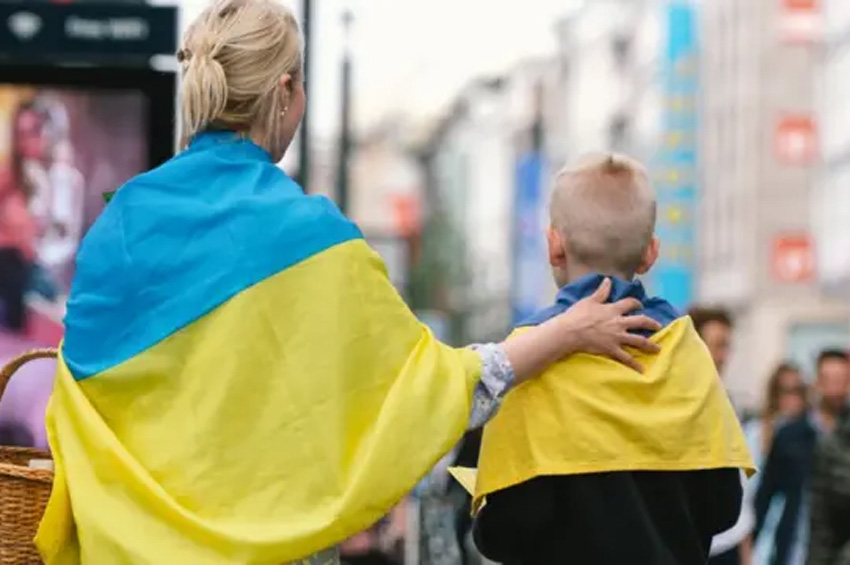 Мільйони за кордоном: чи повернуться українці додому після війни?