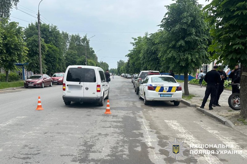 У Шепетівці водій збив пішохода на зебрі