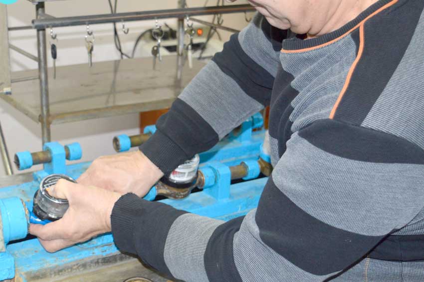 Як хмельничанам замовити повірку лічильника води