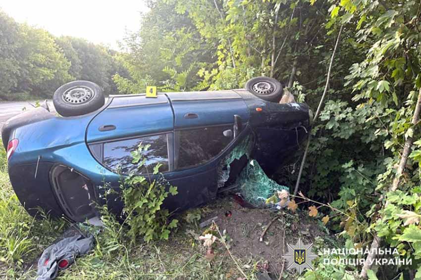 На Старокостянтинівщині перекинулося авто з нетверезим водєм