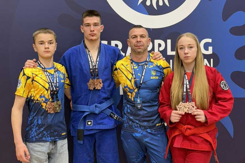 Вихованці з Хмельниччини вибороли шість медалей на чемпіонаті Європи з греплінгу
