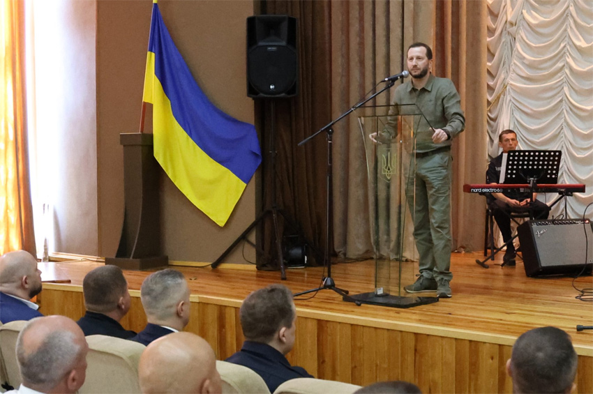 Начальник Хмельницької ОВА привітав правоохоронців з 10-річчям створення Національної поліції України