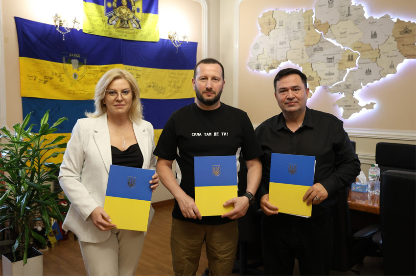 Партнерство заради підтримки військових: в Хмельницькій ОВА підписали тристоронній меморандум про співпрацю