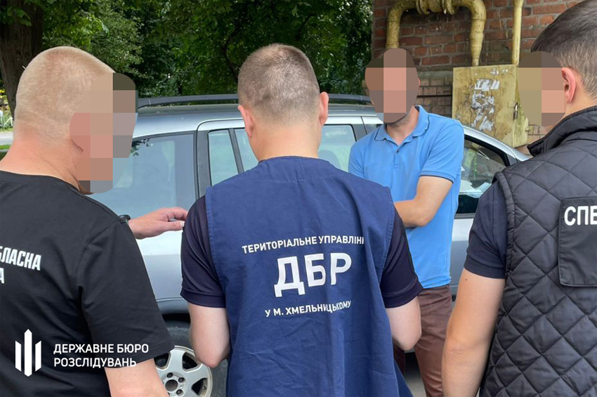 На Хмельниччині правоохоронець попався на спробі продати фіктивну інвалідність за 14 тисяч доларів