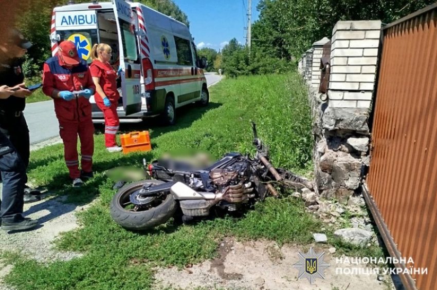 У Полонному в ДТП загинув мотоцикліст