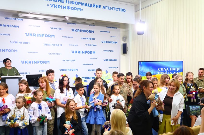 Сила, що єднає серця: як діти та герої створили історію, яка надихає Україну