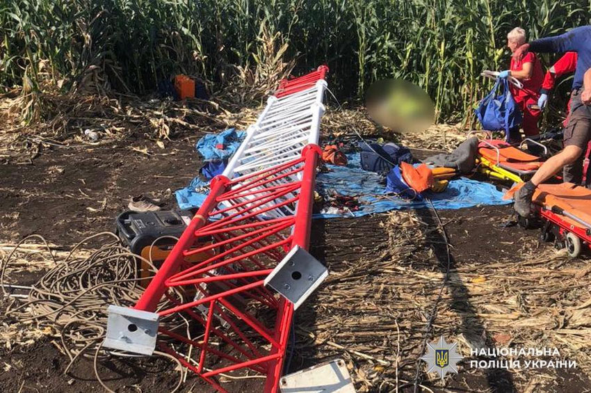 На Дунаєвеччині під час встановлення вітровимірювальної вишки загинув 20-річний працівник