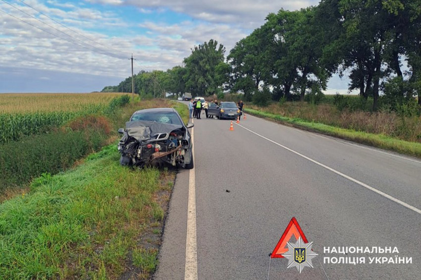На Волочищині сталася ДТП за участю трьох автомобілів: травмувався 40-річний водій