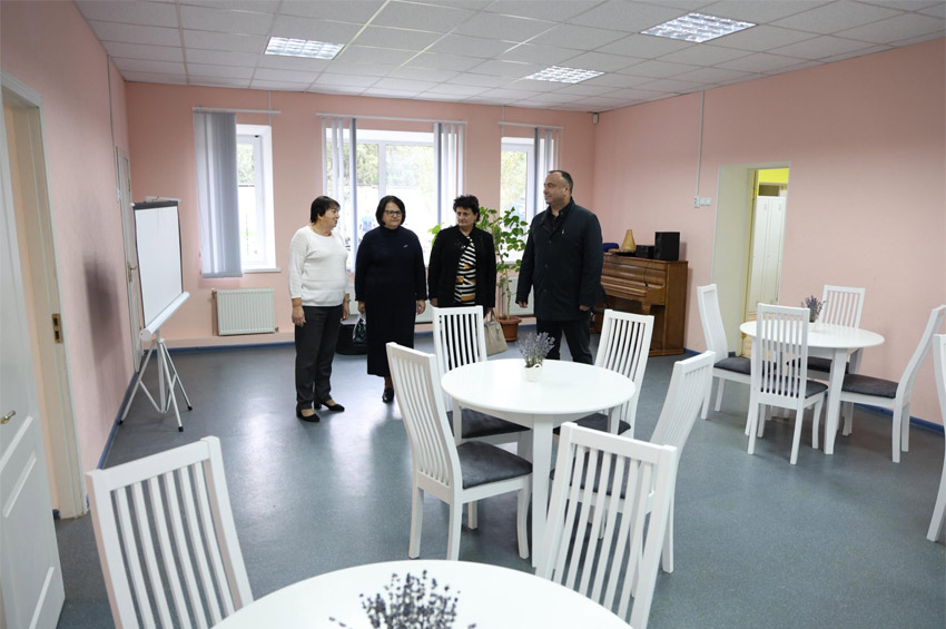 Соціальна підтримка на Хмельниччині: у Городоцькій громаді відкрили новий простір для ветеранів, літніх людей та переселенців