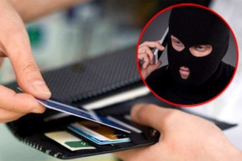 Шахраї видали себе за працівників банку та виманили у жителя Шепетівщини понад 44 тисячі гривень