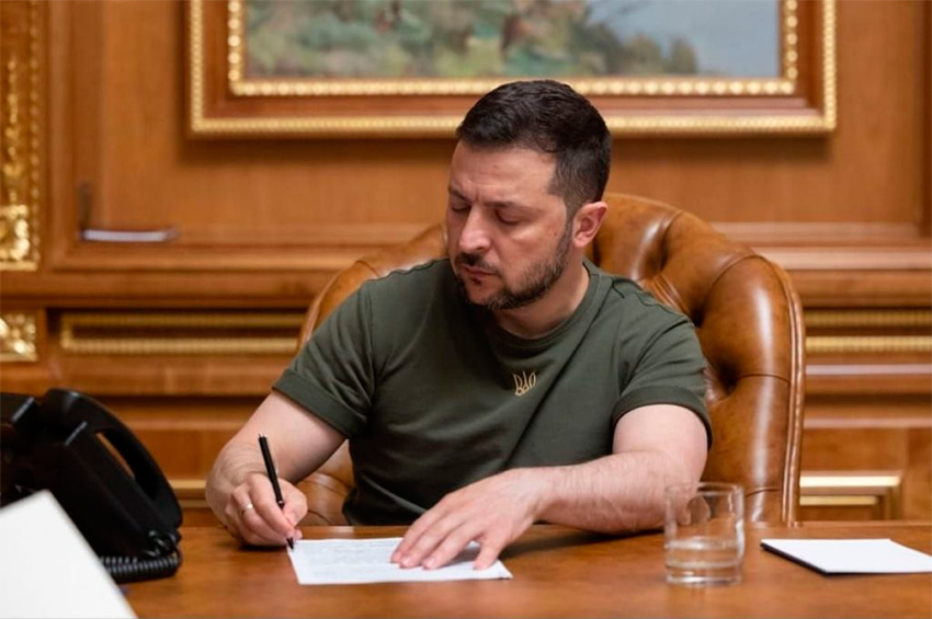 Освітяни Хмельниччини отримали державні нагороди з нагоди Дня вчителя