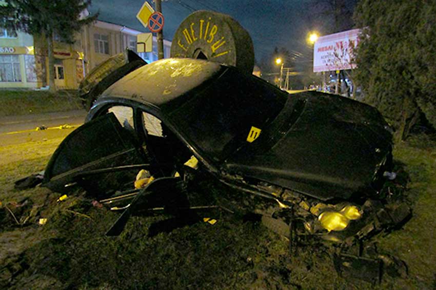 В Шепетівському суді оголосили вирок водію, що збив жінку з дитиною